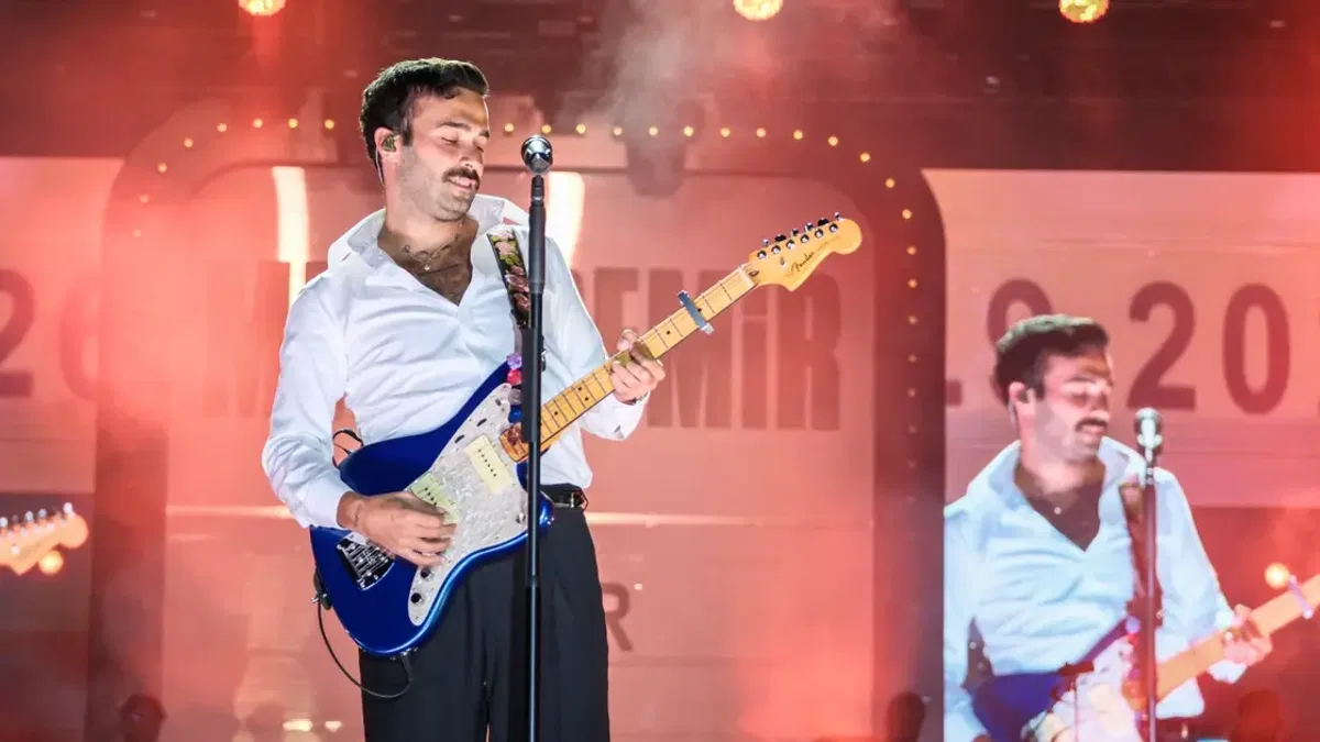 İEF geceleri müzik ve kahkaha dolu