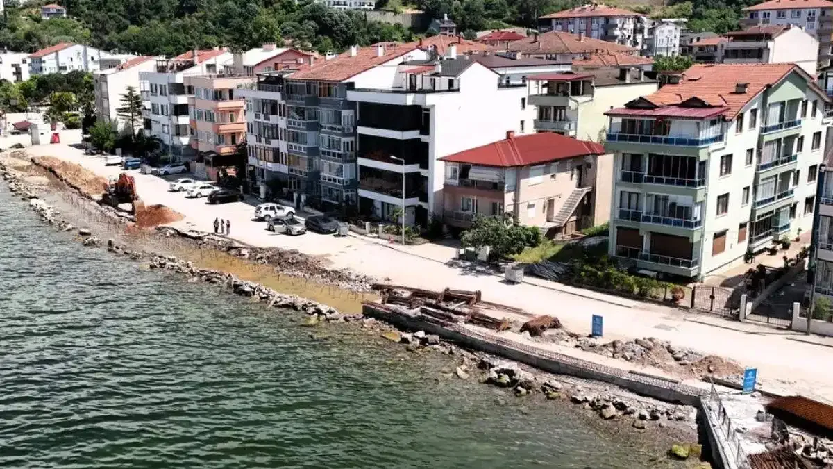 Kocaeli Ulaşlı’daki olası taşkın riskine dal kırıcı set!