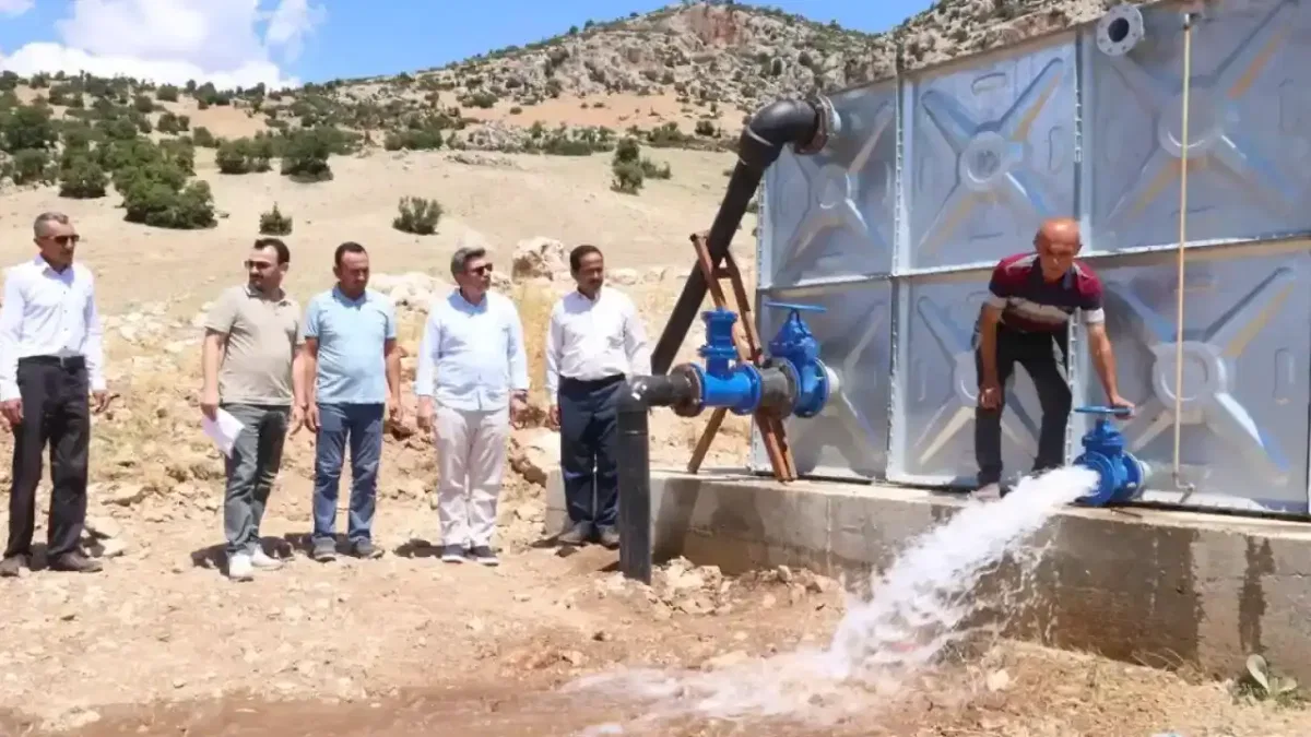 Elmalı'da 4 Bin Metrelik Boru, 2 Bin Dekar Sulanıyor