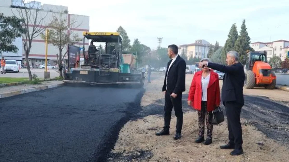 İzmit'te Yahya Kaptan'da asfalt hamlesi