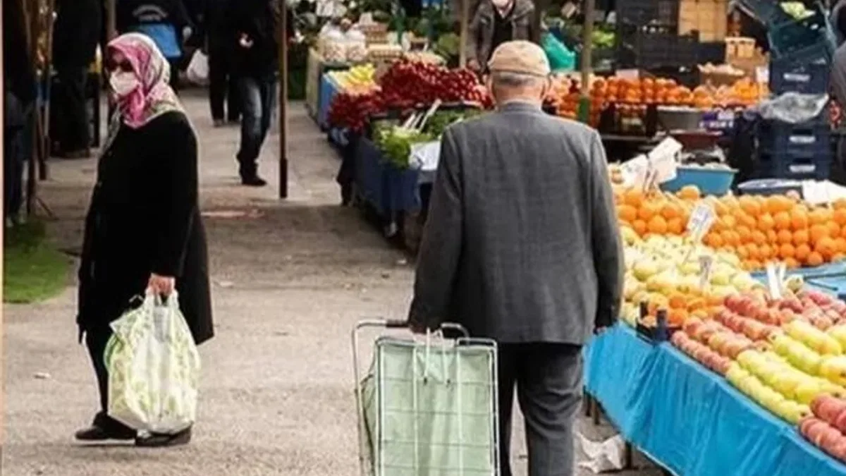 Bursa garaj mahallelerinde pazar alanı sorunu bitmek bilmiyor
