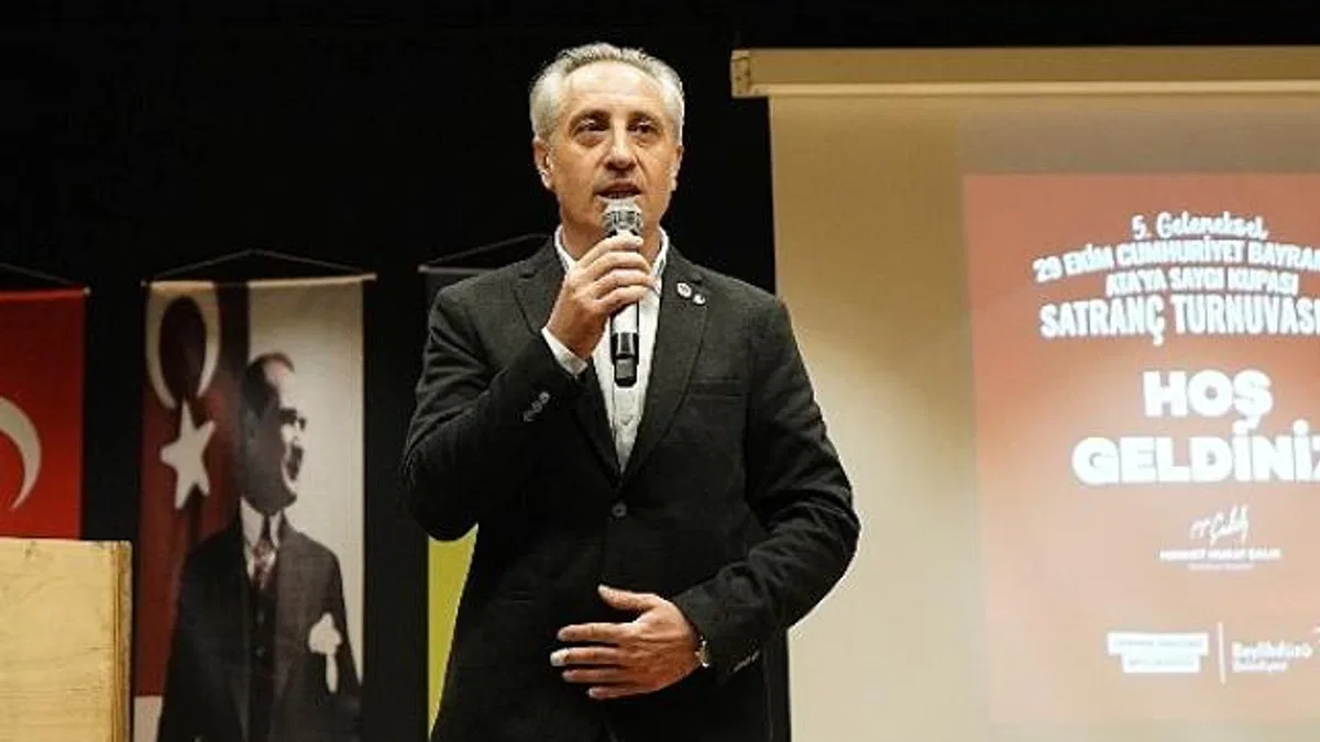Beylikdüzü'nde 29 Ekim ve Ata'ya Saygı Satranç Turnuvası'na Yoğun İlgi
