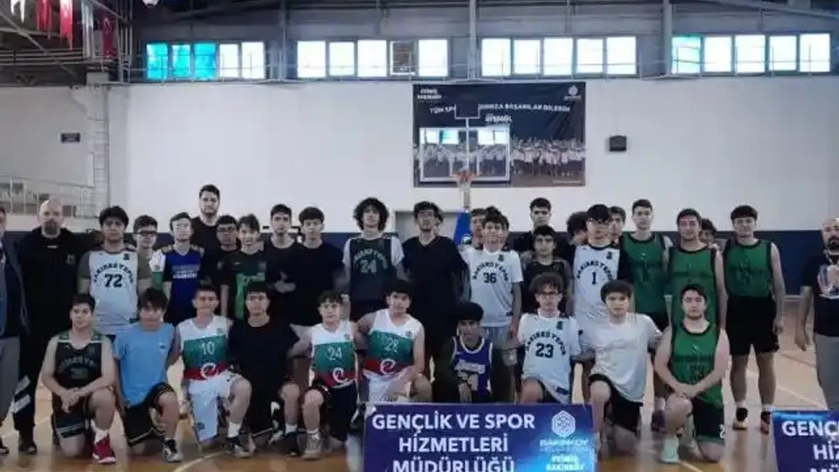 İstanbul Bakırköylü sporcular “Gençlik Şenliği” turnuvasına katıldı