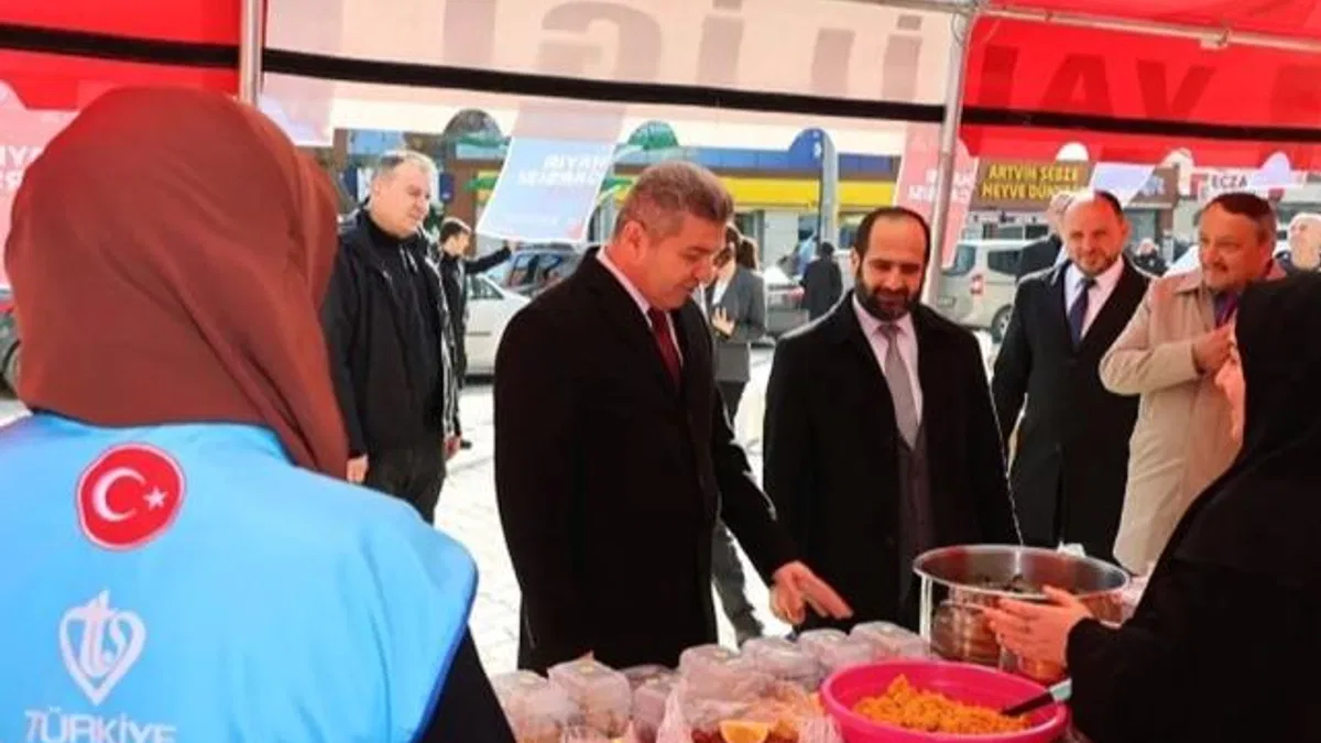 Artvin'de 'Hayır Çarşısı' kermesine yoğun ilgi