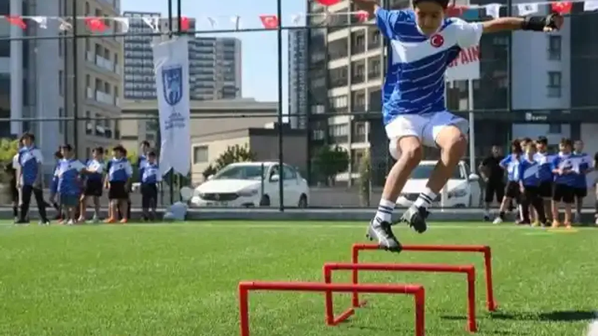 ABB'den çocuklara ücretsiz futbol yaz kursu