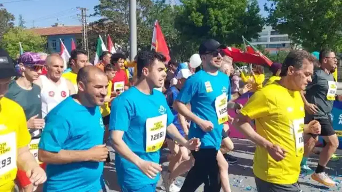 Konya Yarı Maratonu’nda SOBE Vakfı otizme koştu