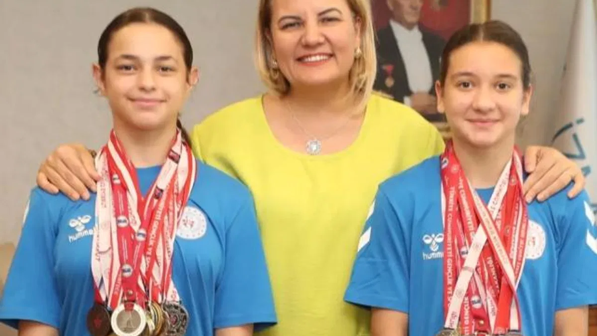 İzmitli genç cimnastikçiler Türkiye ikincisi oldu