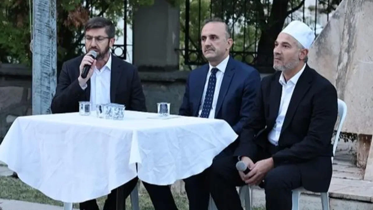 Kütahya Belediyesi'nden gazi ve şehitlere anma