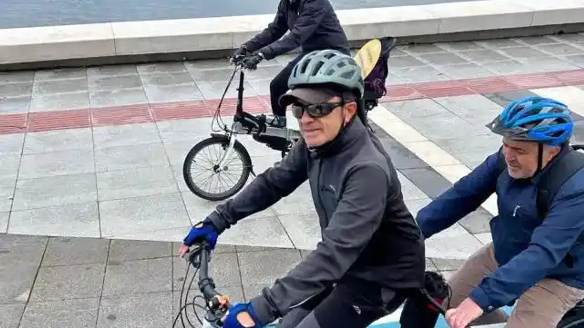 İzmir'de pedallar görme engelliler için çevrildi