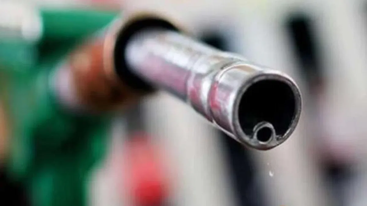 Benzine bir zam daha!