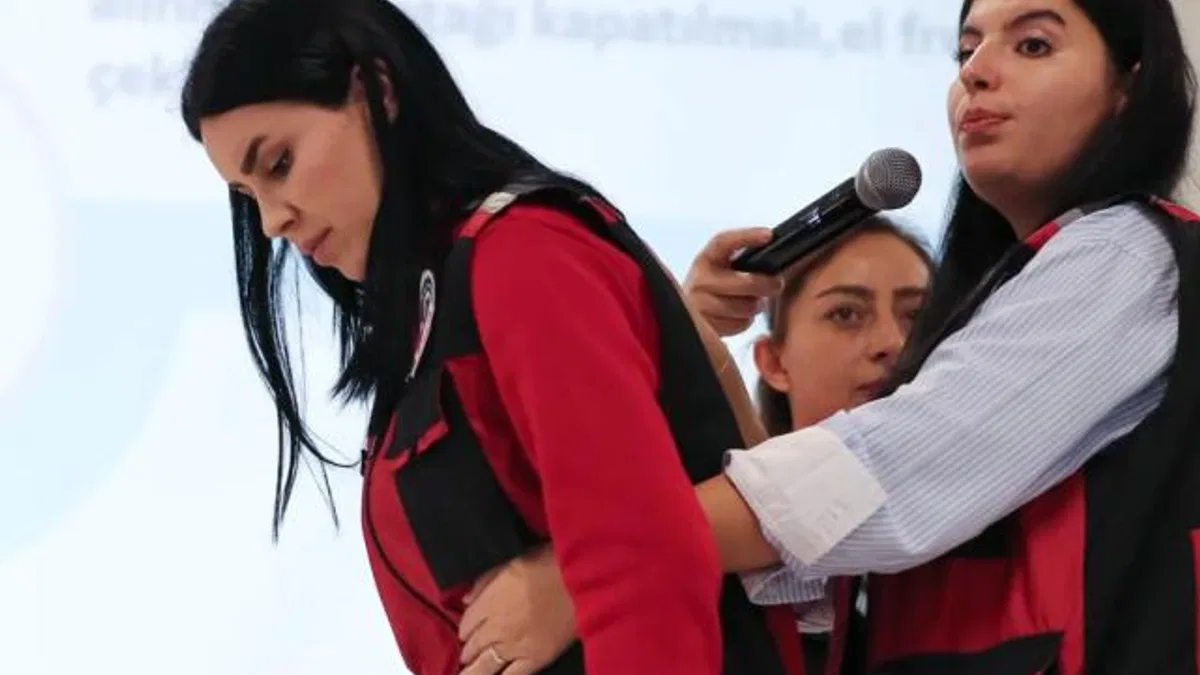 Ankara’da çocuklara güvenli okul ve ilk yardım bilinci kazandırıldı