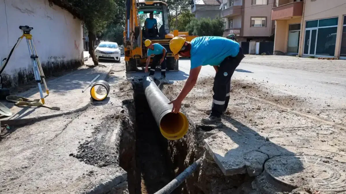 Sakarya'da Ankara Caddesi’nin yağmursuyu altyapısı yenileniyor