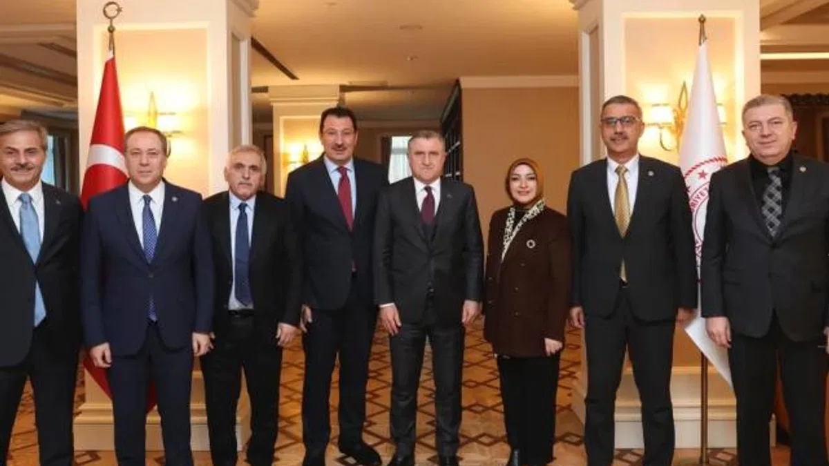 Sakarya heyetinden Bakan Bak'a ziyaret
