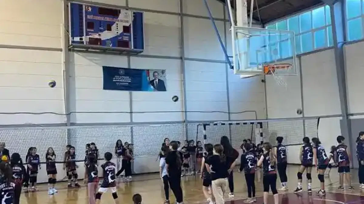 Çocuklar kışı sporla geçiriyor